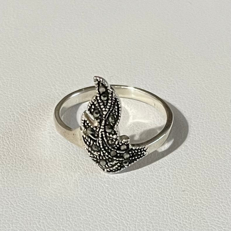 Lady Ring feather, Marcasita on Sterling Silver