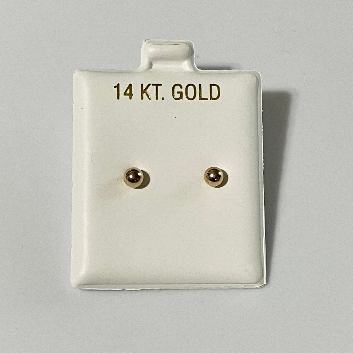 Coquetas Stud Earrings