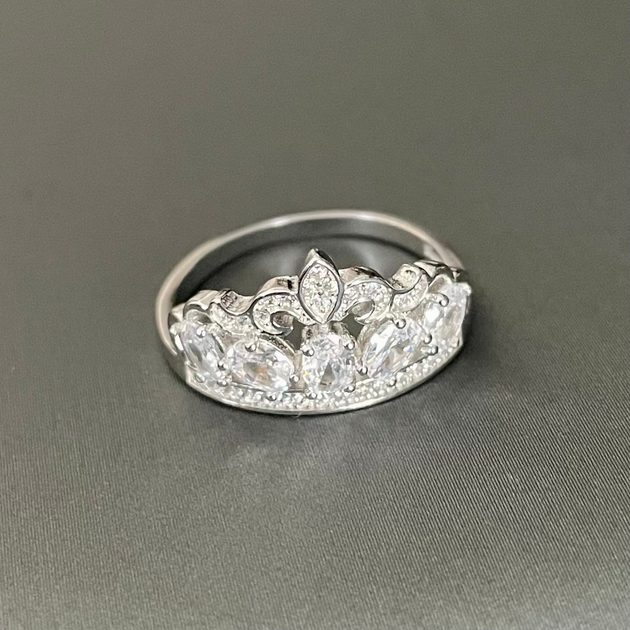 .925 Sterling Silver Tiara Ring