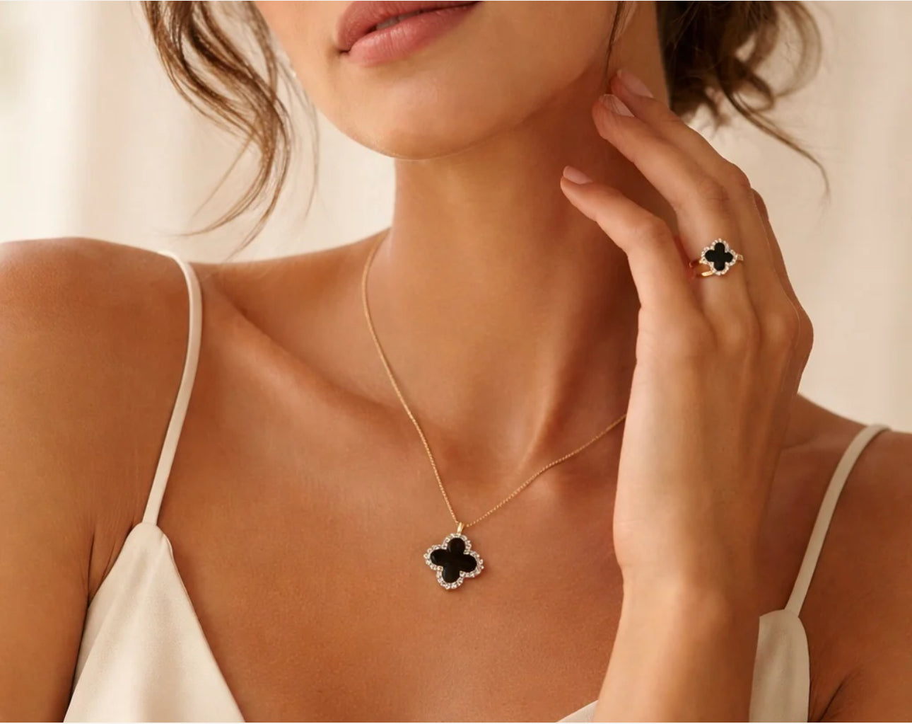 Élan Clover Collection