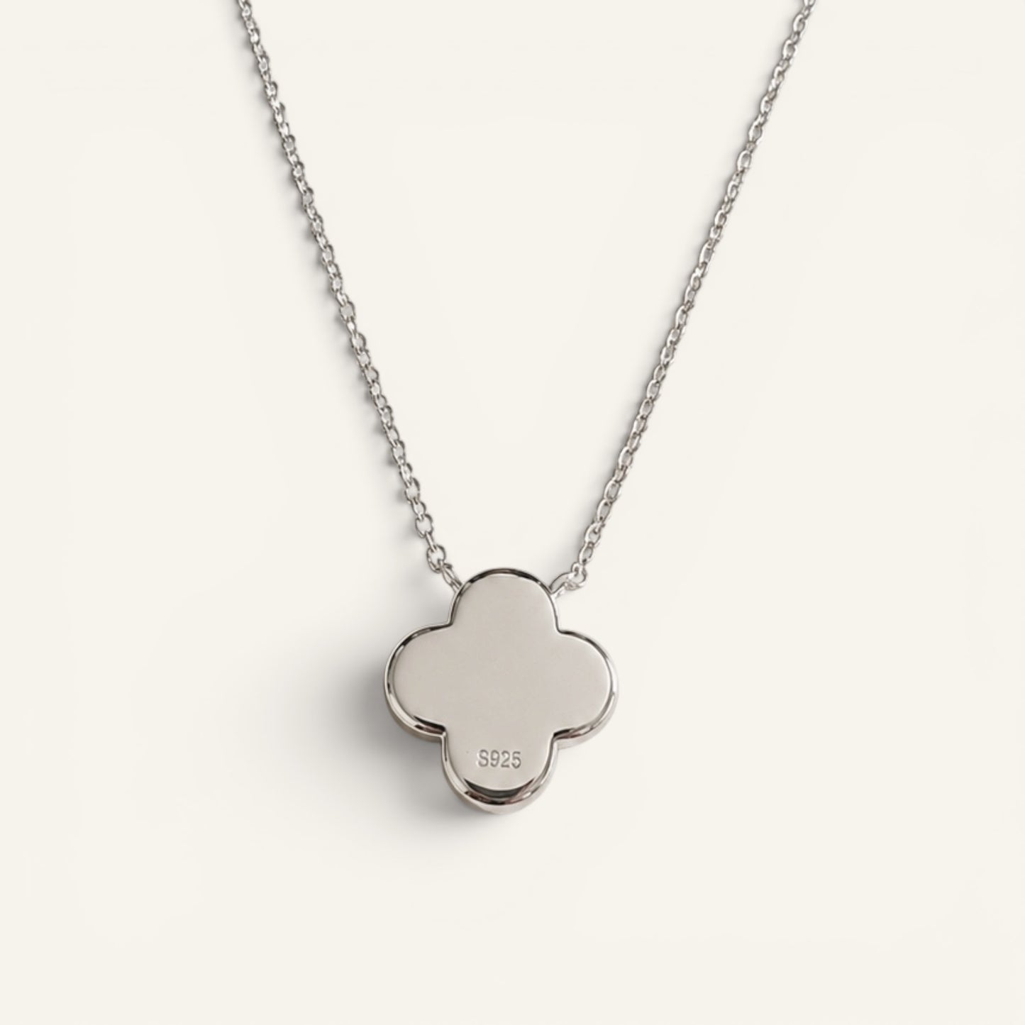 Élan Clover Necklace