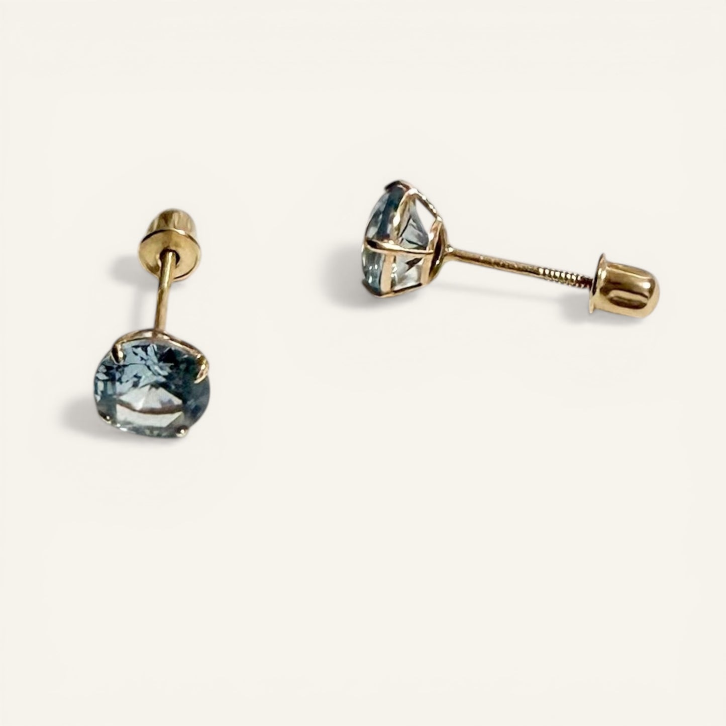 Essential Stud Earrings -5 mm
