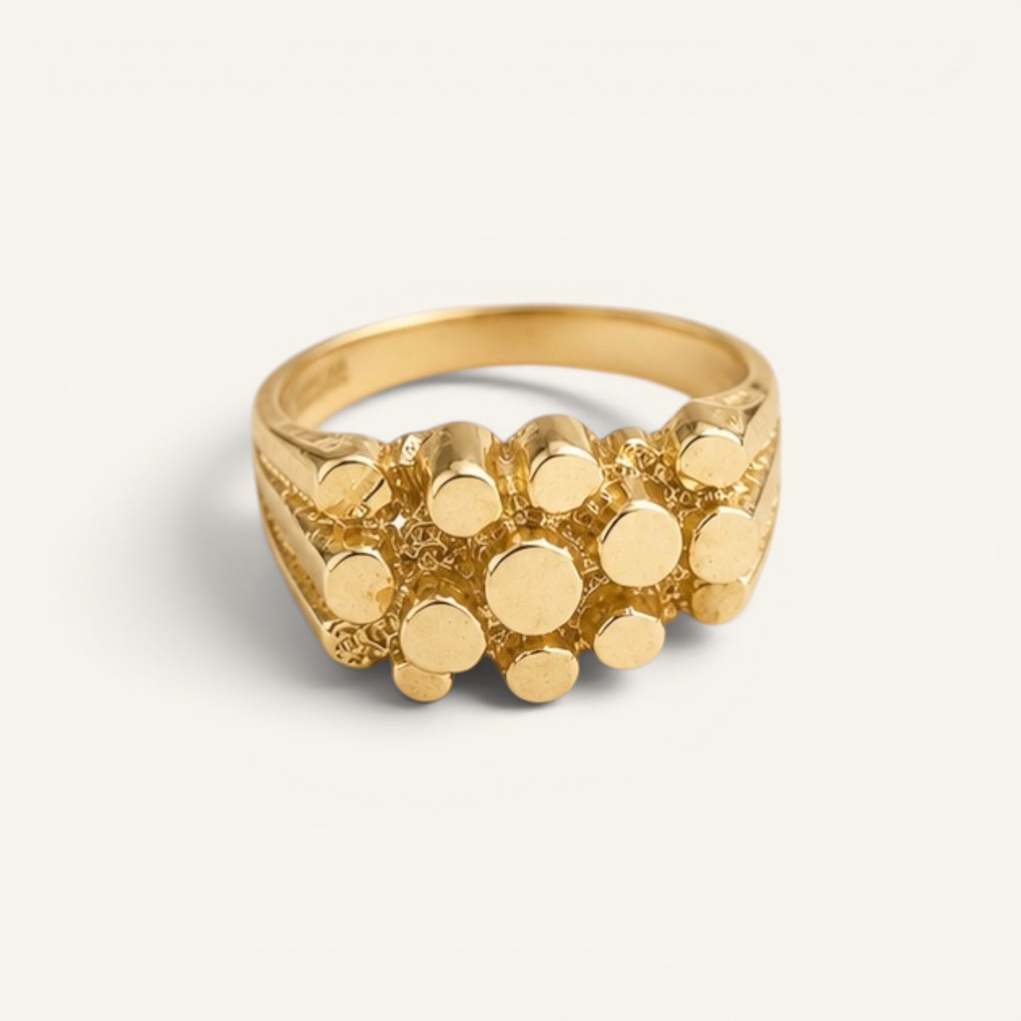 Valoro Nugget Ring