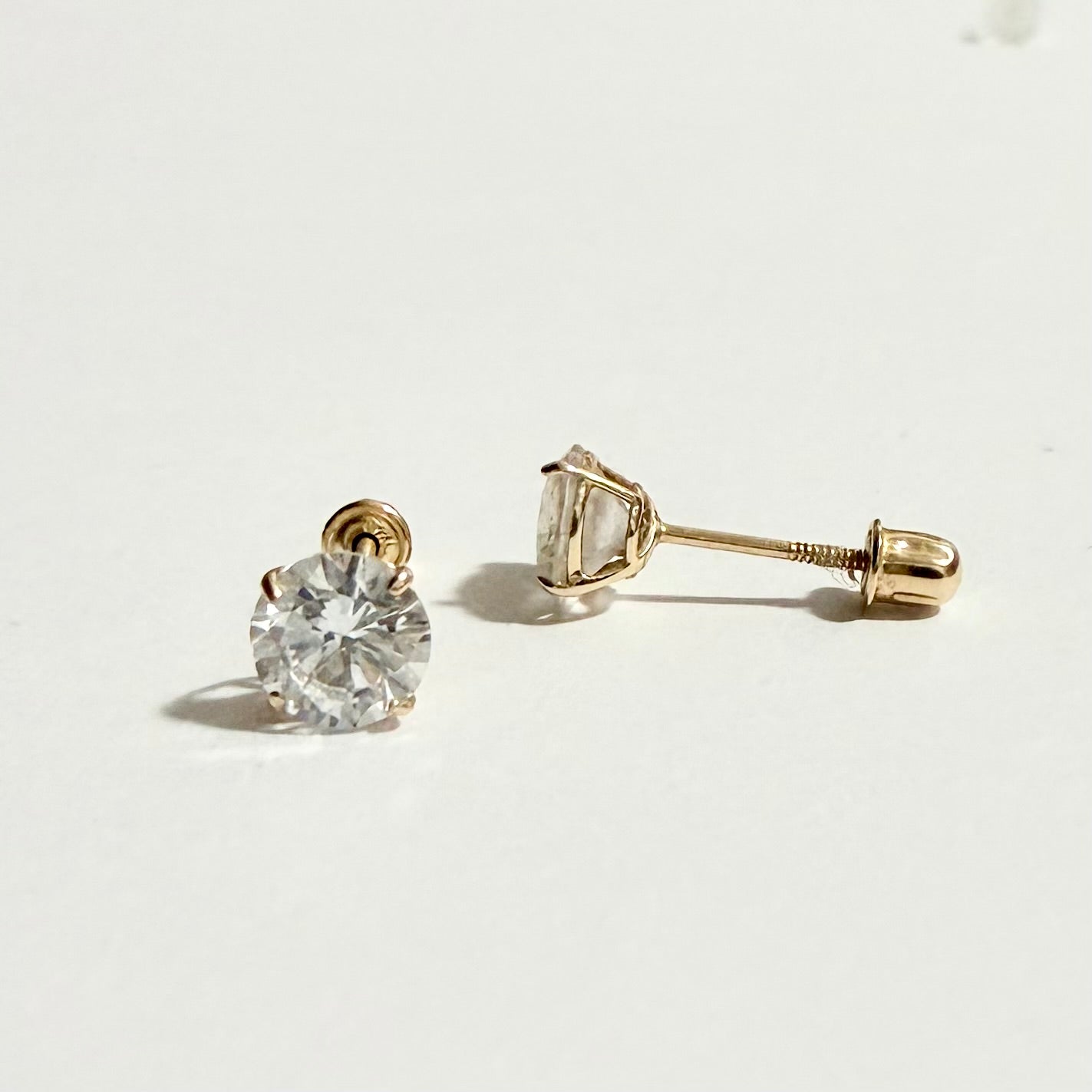 Essential Stud Earrings (5 mm)