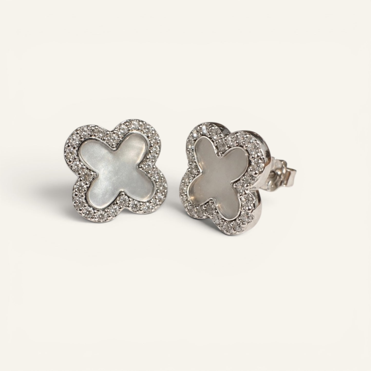 Élan Clover Stud Earrings