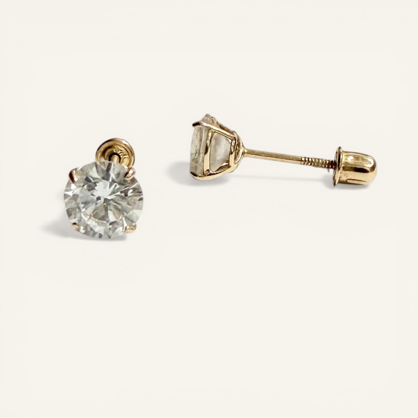 Essential Stud Earrings -5 mm