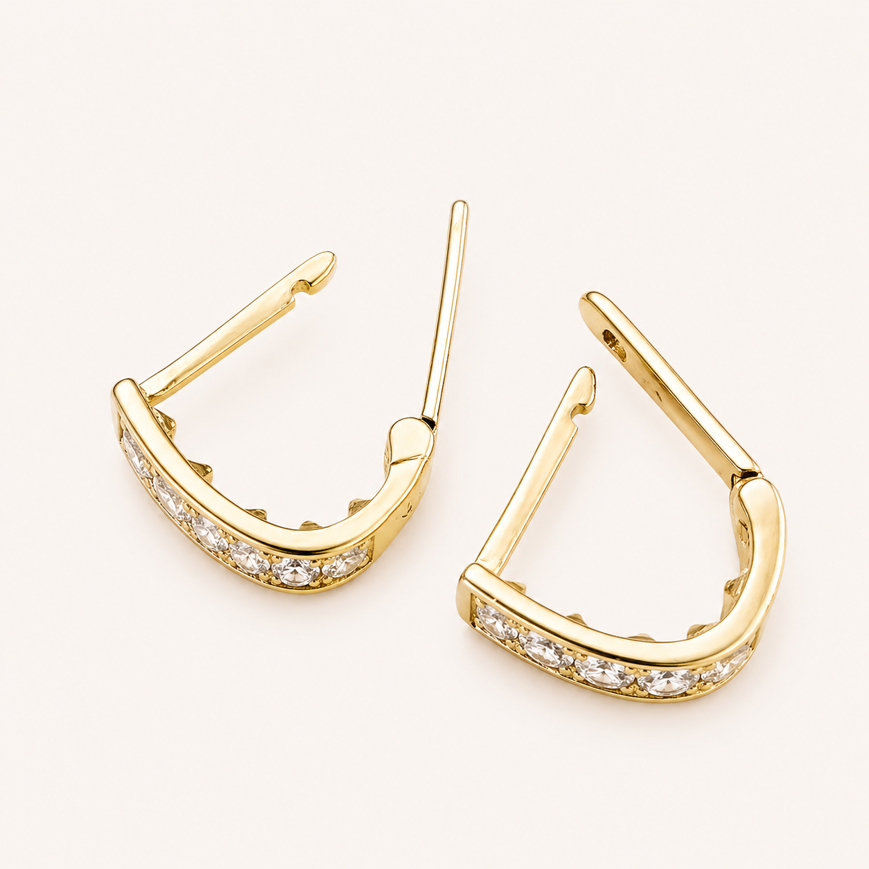 Curved Pavé Hug Earrings
