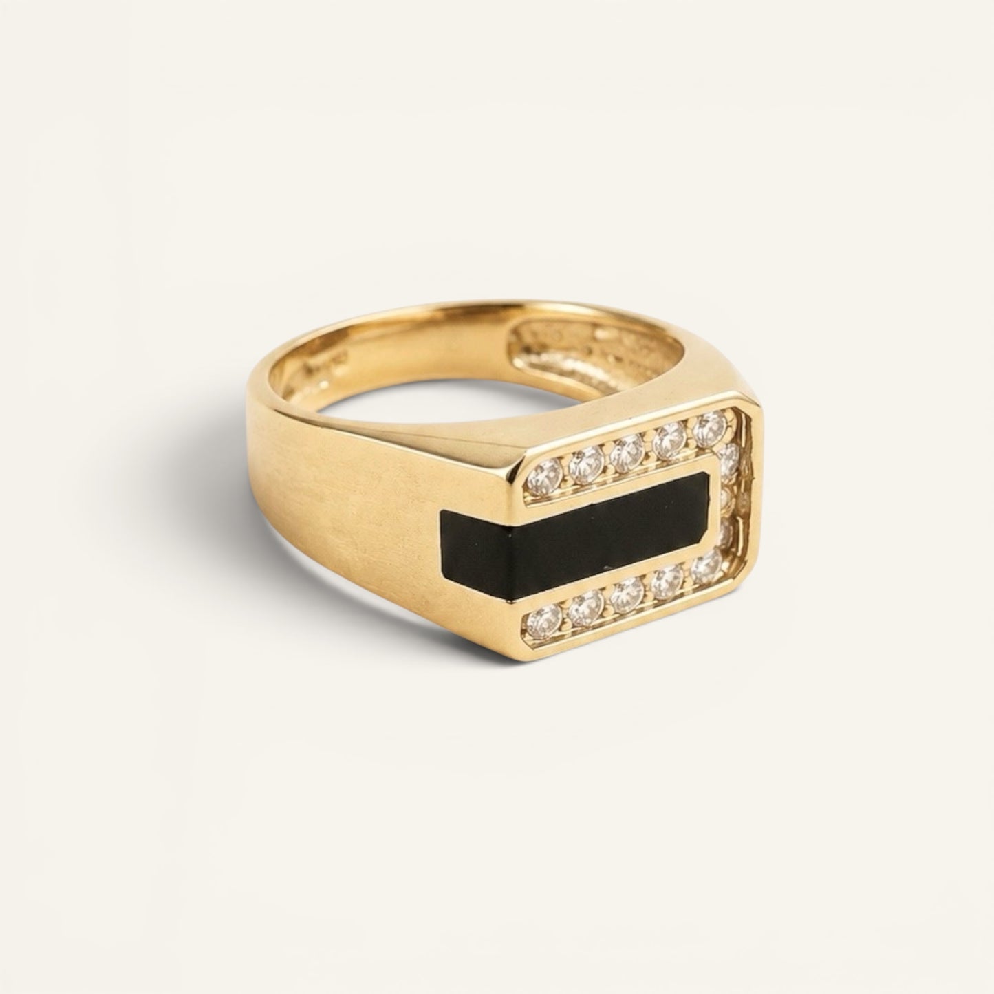Eclipse Noir Ring