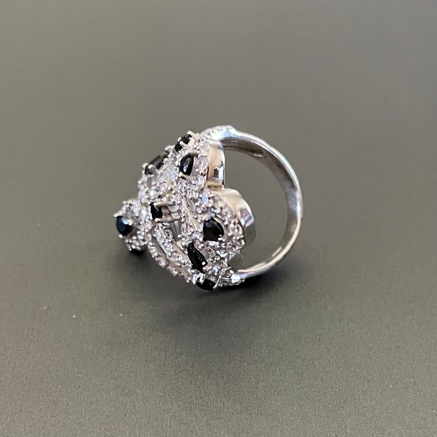 Diva Lady ring in Sterling Silver #9.5