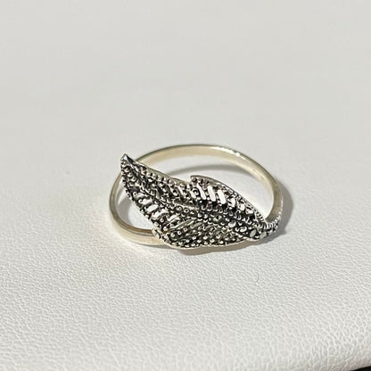 Lady ring, Leaf Marcasita on Sterling Silver