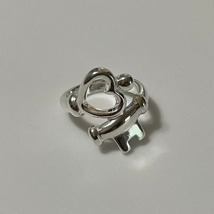 .925 Sterling Silver Heart Key Lady ring