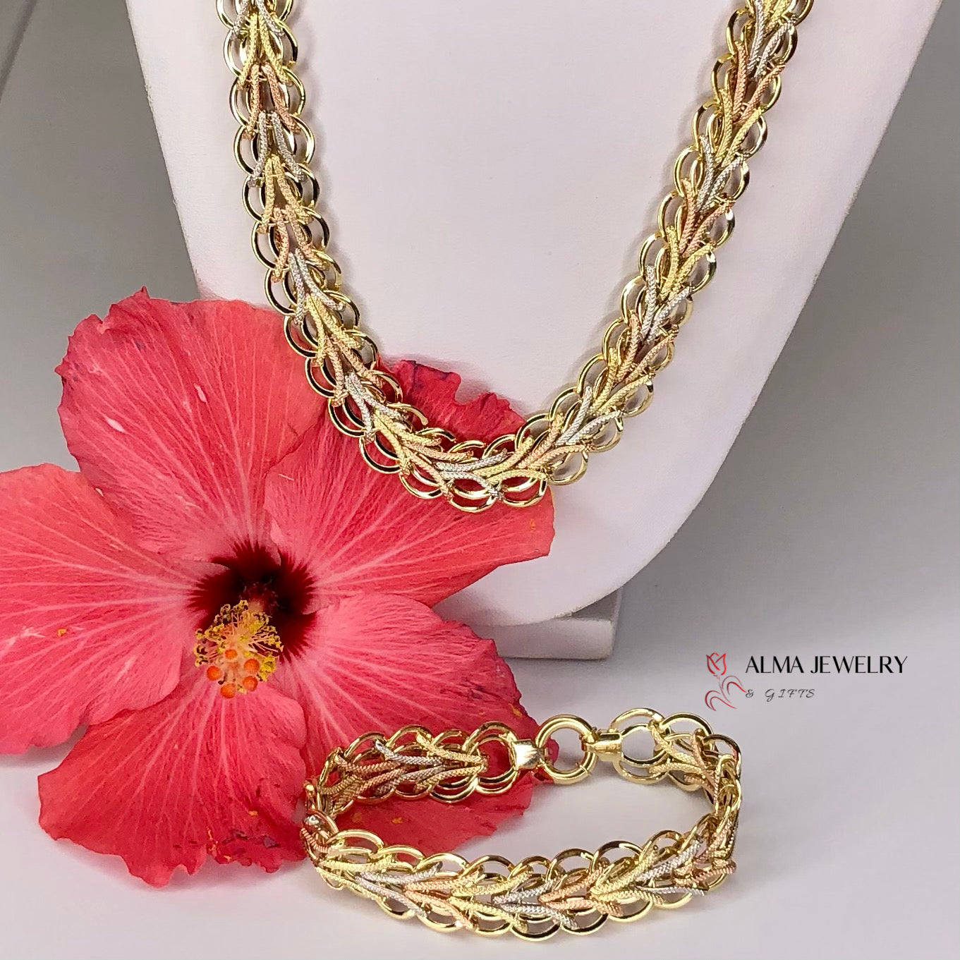 Lady Bracelet
