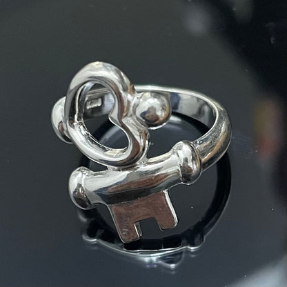 .925 Sterling Silver Heart Key Lady ring